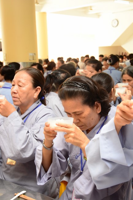 Dharma Talk “Peaceful place to stop ” – The 96th Seven-Day Retreat